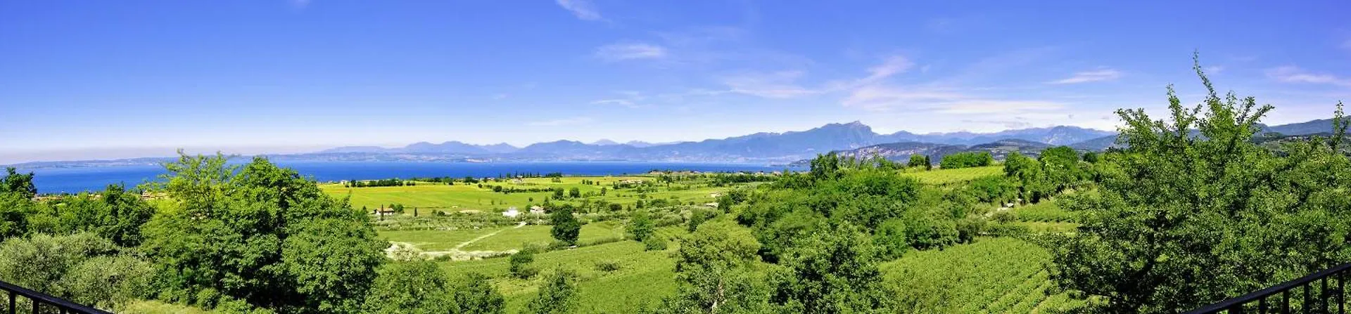 Roel Apartments Lazise Calmasino Italy