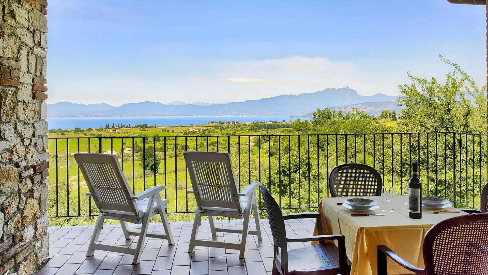 Roel Apartments Lazise Calmasino