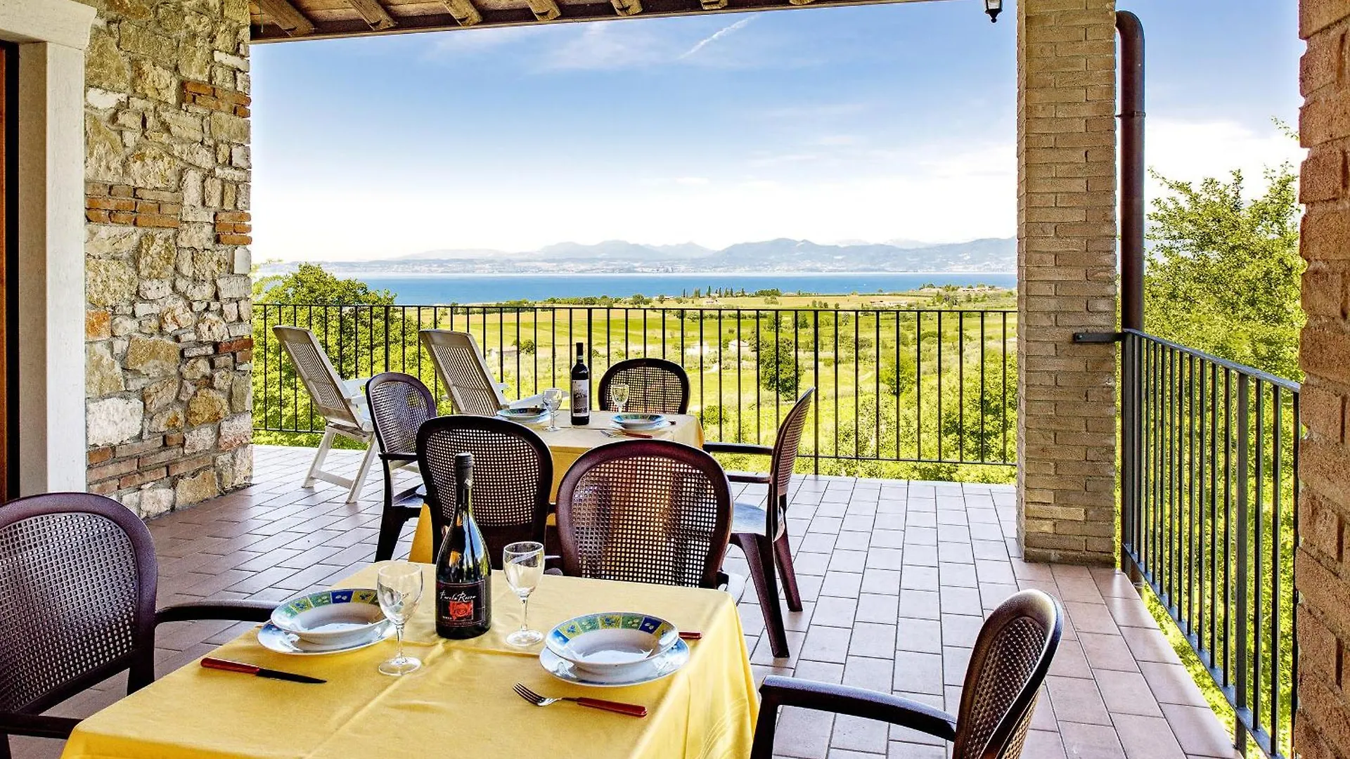 Roel Apartments Lazise Calmasino
