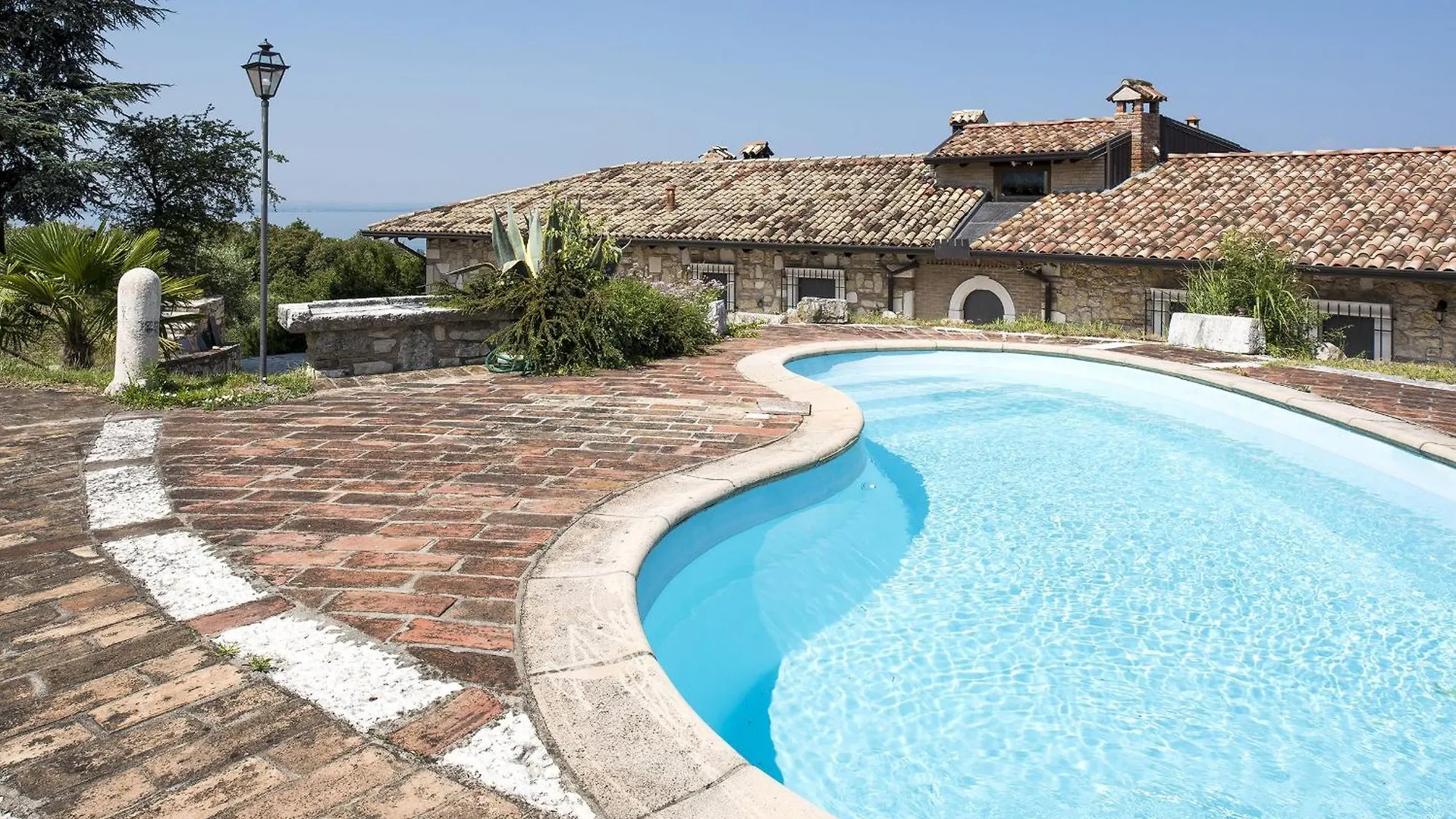 Roel Apartments Lazise Calmasino